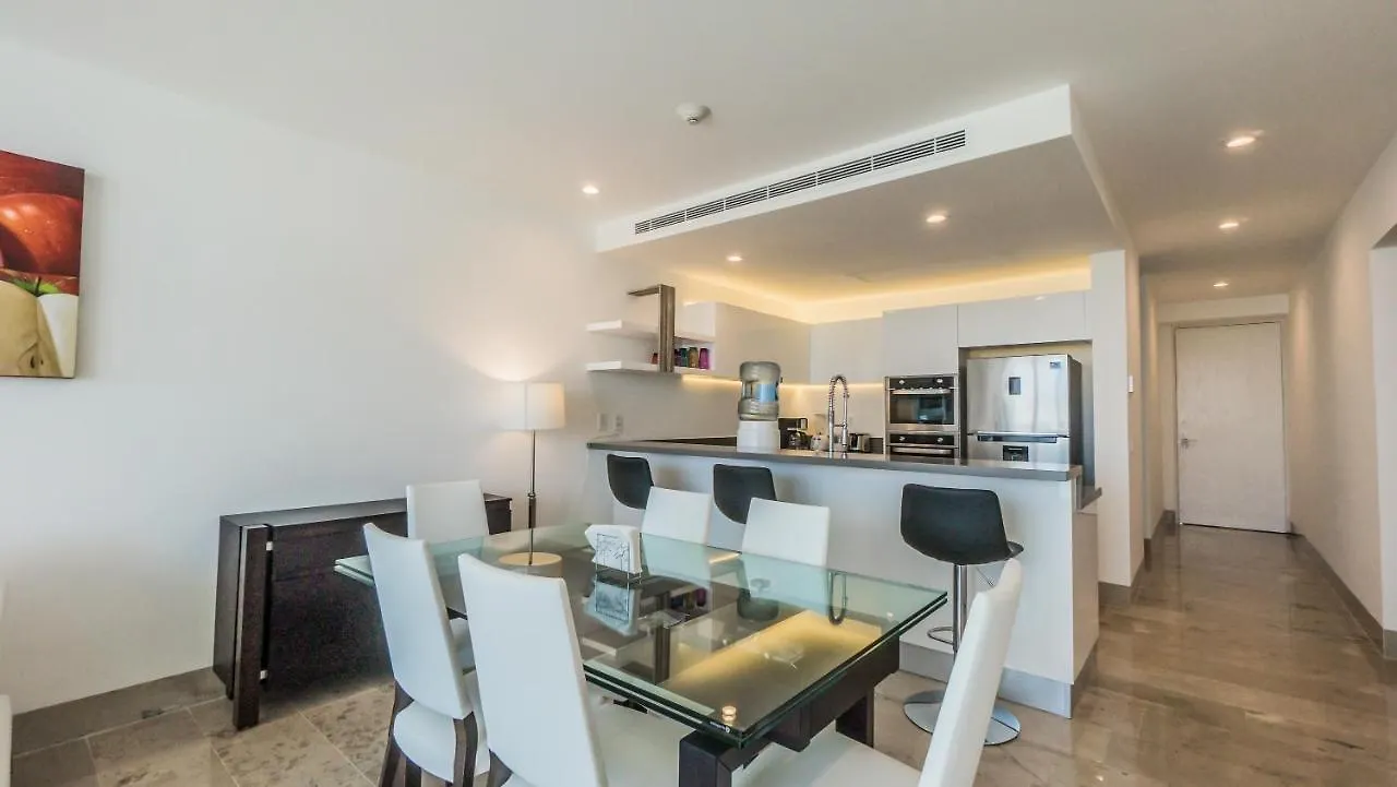 Oceana Beachside By Bvr Playa del Carmen México